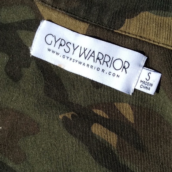 Gypsy Warrior Camouflage and Sweatshirt Top from PacSun Small - Picture 5 of 10